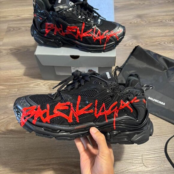 Balenciaga Men's multi Trainers - Picture 2 of 4